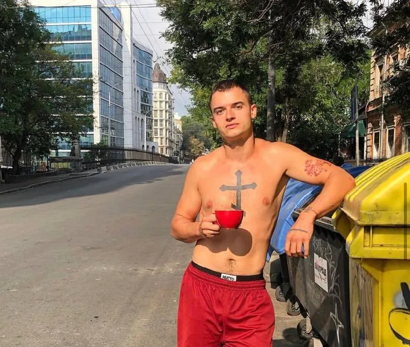 Мінкульт відреагував на втечу коміка Щегеля з України: ситуацію візьмуть під контроль правоохоронці dqxikeidqxidqeant