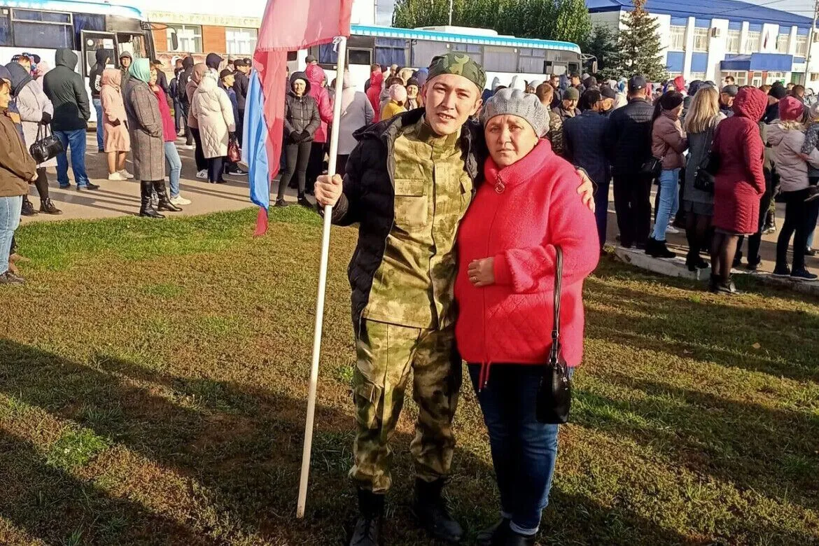 Хусаинов и его мать