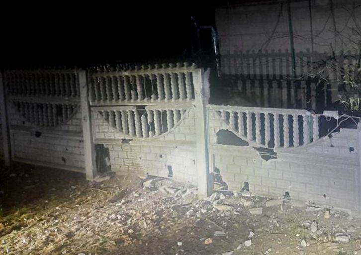 Вночі росіяни вдарили по Нікопольщині ракетами й важкою артилерією, пошкоджено енергетичний об’єкт, будинки, підприємства та ЛЕП 03