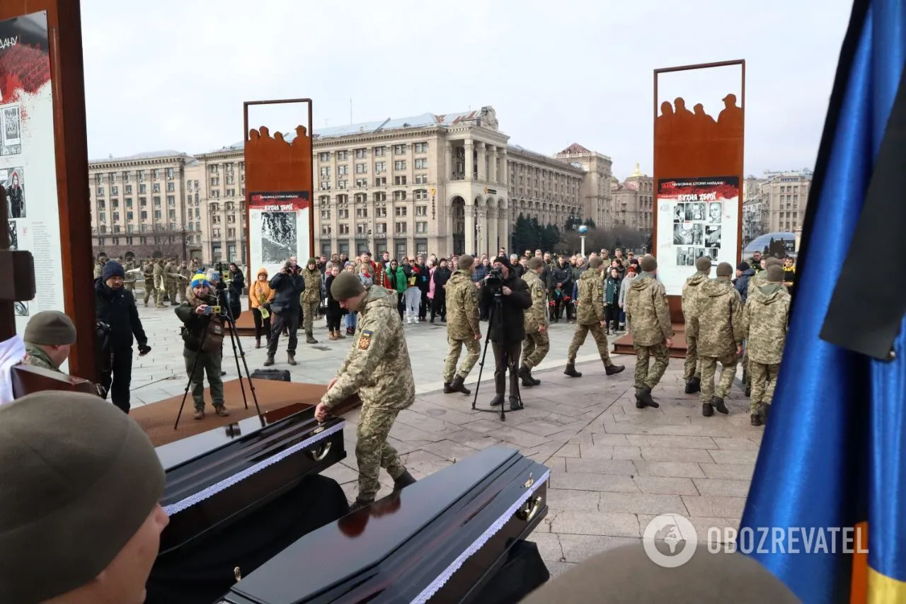 Загинули у боях за Бахмут: у Києві прощаються з батьком та сином Хомюками, які віддали життя за Україну. Фото і відео