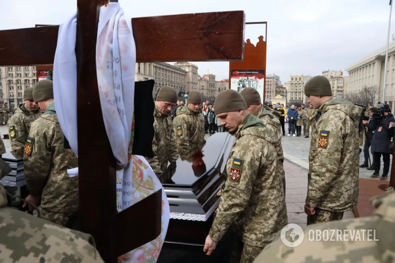 Погибли в боях за Бахмут: в Киеве прощаются с отцом и сыном Хомюками, отдавшими жизнь за Украину. Фото и видео