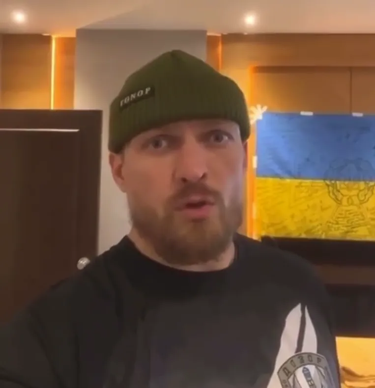 ’’Жадное Пузо, хватит ныть’’: Усик резко отреагировал на очередное требование Фьюри