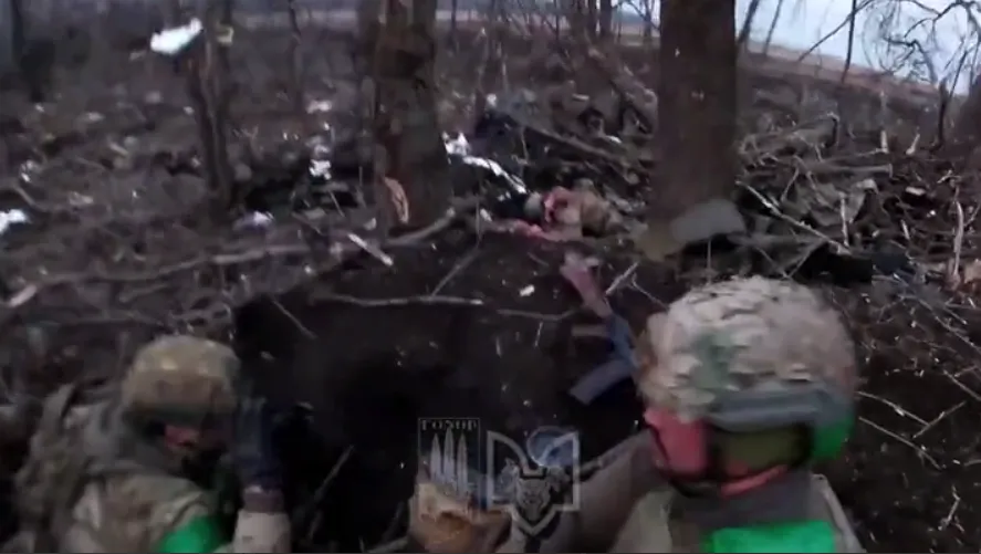 Бійці батальйону ’’Вовки Да Вінчі’’ взяли штурмом позицію ’’вагнерівців’’ під Бахмутом. Відео від першої особи