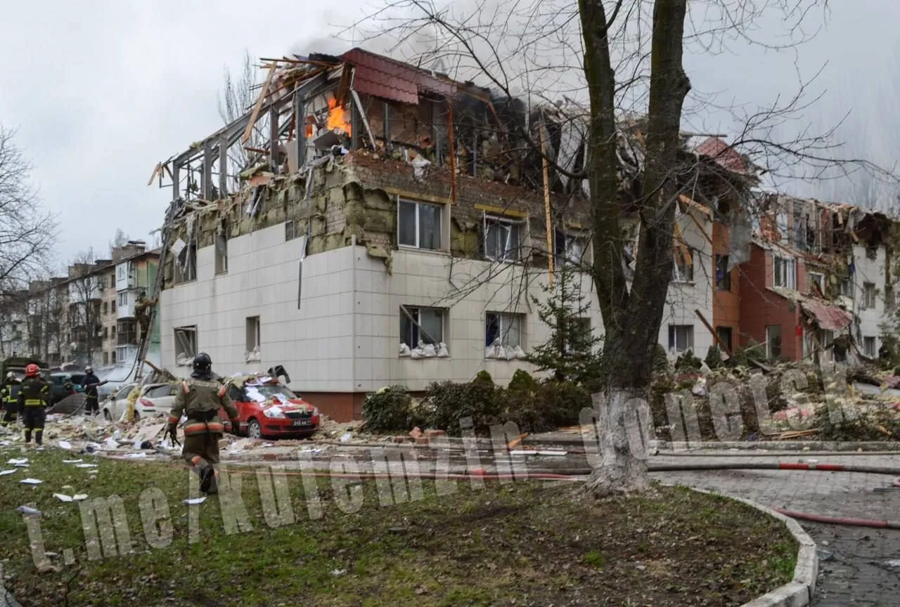 12   60 :   HIMARS    . 