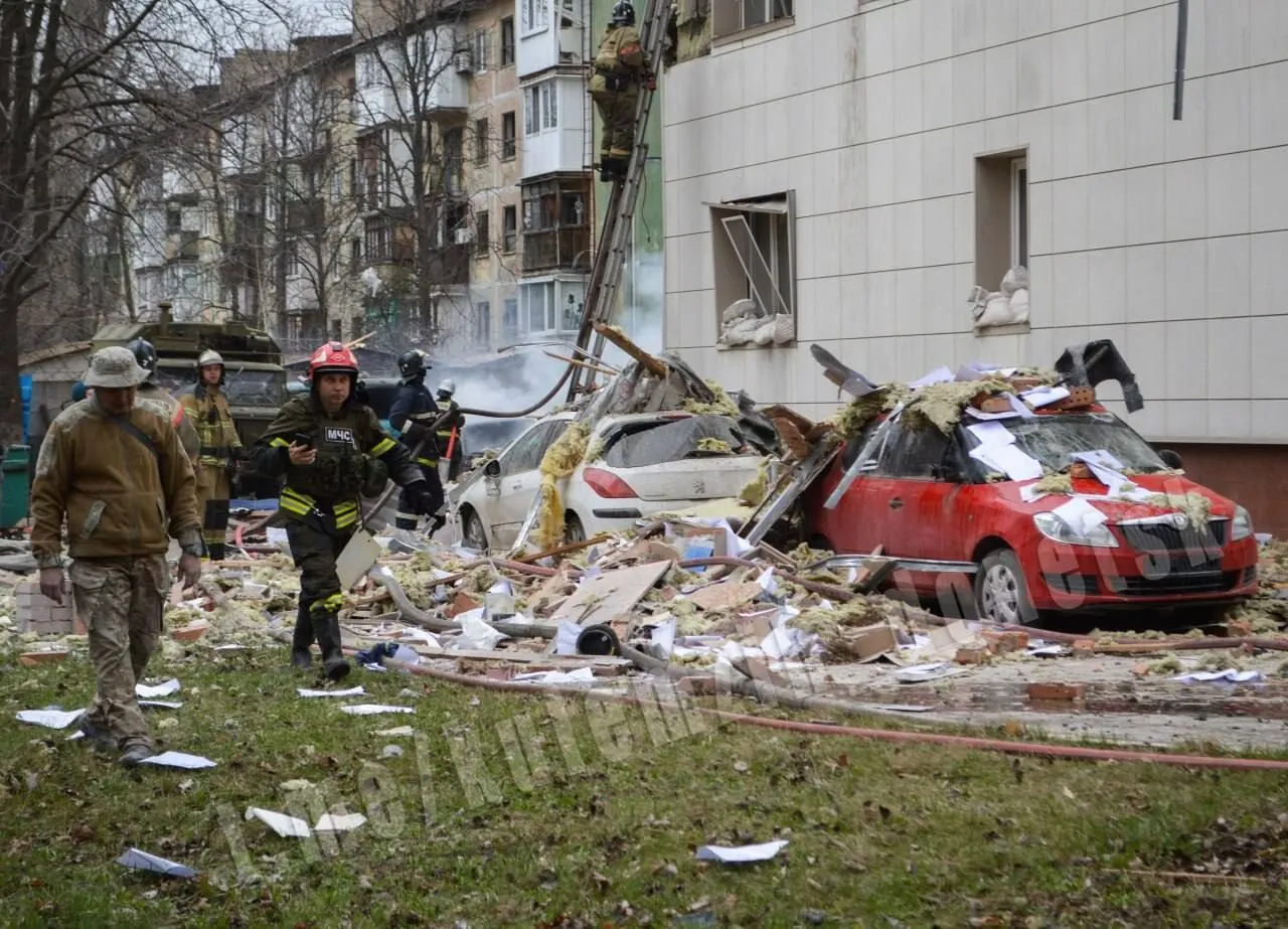 12   60 :   HIMARS " "  䳿. ³