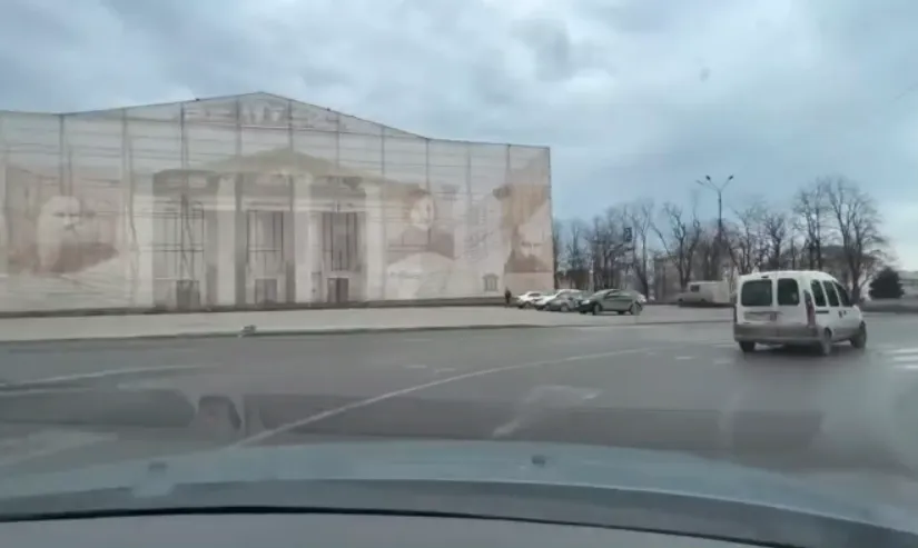 ’’Поранене серце Маріуполя’’: у мерії показали, як виглядає центр окупованого міста. Відео dqxikeidqxidqeant