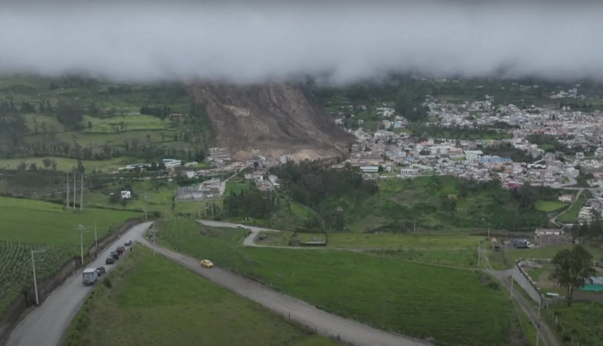 В Еквадорі стався зсув, постраждали сотні людей. Фото і відео dqxikeidqxidqrant