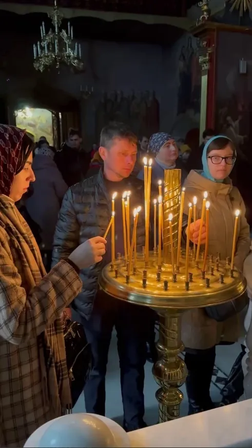 Вопреки расторжению договора: Онуфрий возглавил воскресную службу в Киево-Печерской лавре. Видео