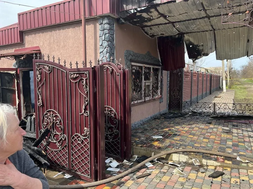 Враг обстрелял поселок городского типа dqxikeidqxidqeant