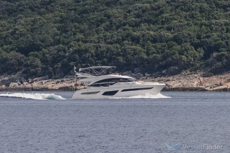 Яхта ’’Анастасия’’ dqxikeidqxidqrant