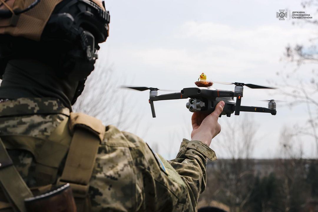 "Творимо перемогу самі": Зеленський показав, що роблять воїни ЗСУ на Великдень. Фото dqxikeidqxidqrant