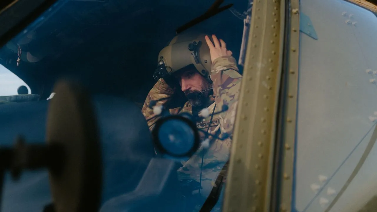 "Творим победу сами": Зеленский показал, что делают воины ВСУ на Пасху. Фото