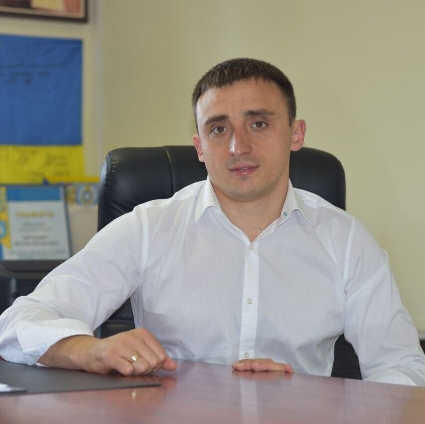 Затриманий на хабарі голова Зазимської ОТГ Крупенко вже повернувся на роботу dqxikeidqxiqduant