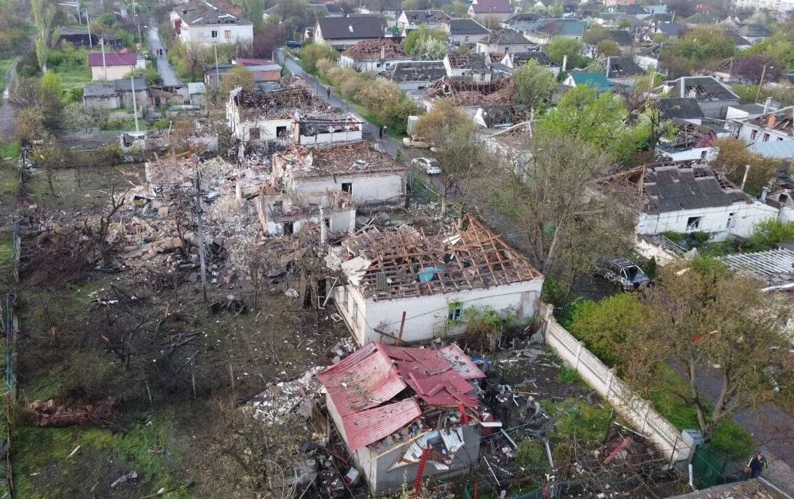 Окупанти били