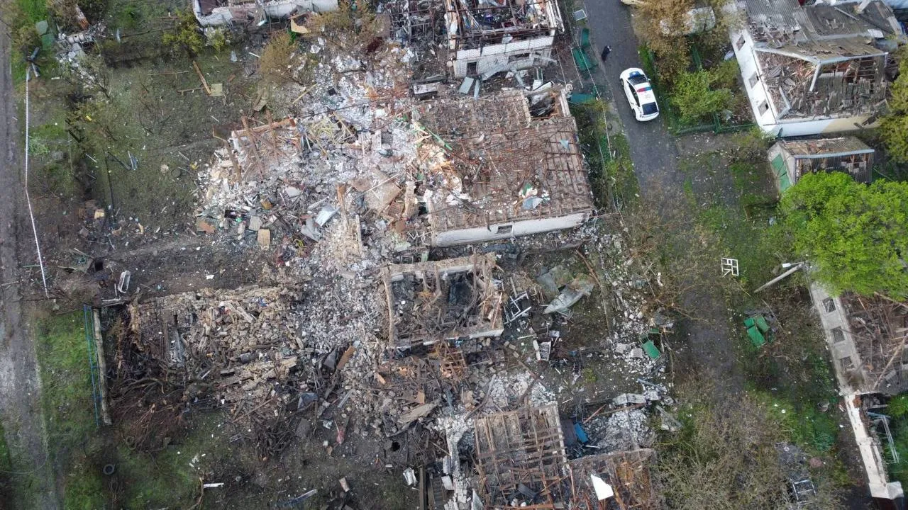 Окупанти били