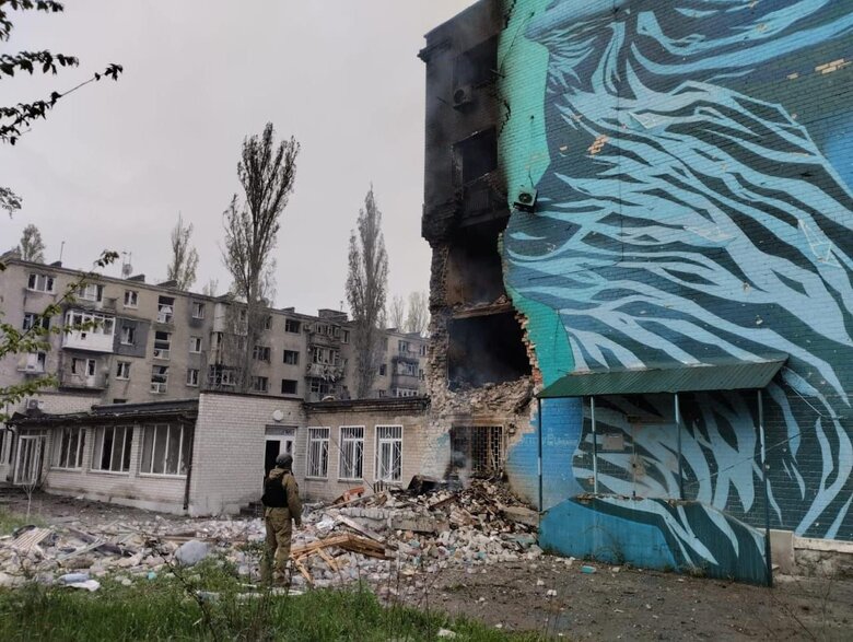    ’  , 䳿    , -  03