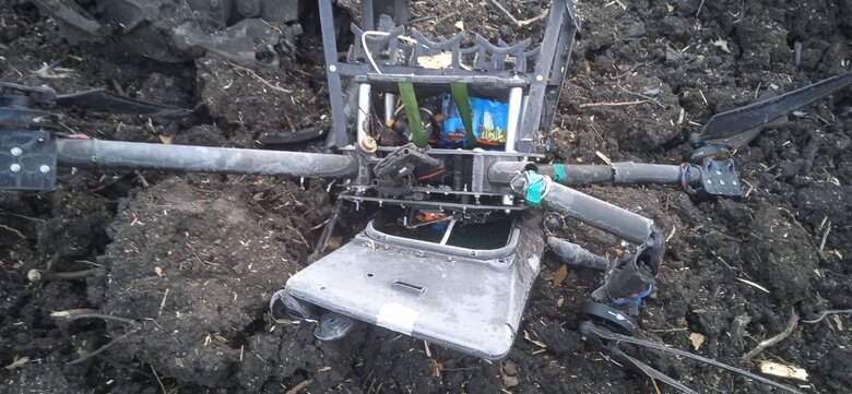 Знищена за допомогою квадрокоптера російська РСЗВ БМ-21 Град 04