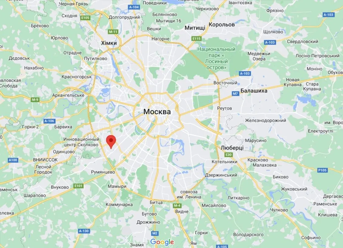 Москву накрыло облако черного дыма: вспыхнул масштабный пожар. Фото и видео