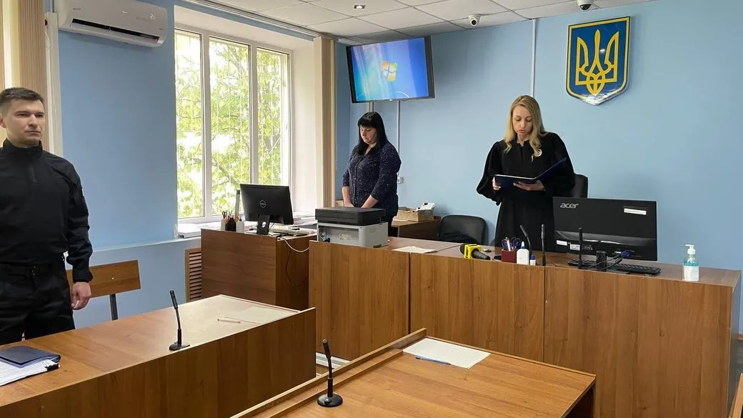 Суд ухвалив вирок двом військовим РФ, які обстріляли з танка лікарню на Сумщині dqxikeidqxidqrant