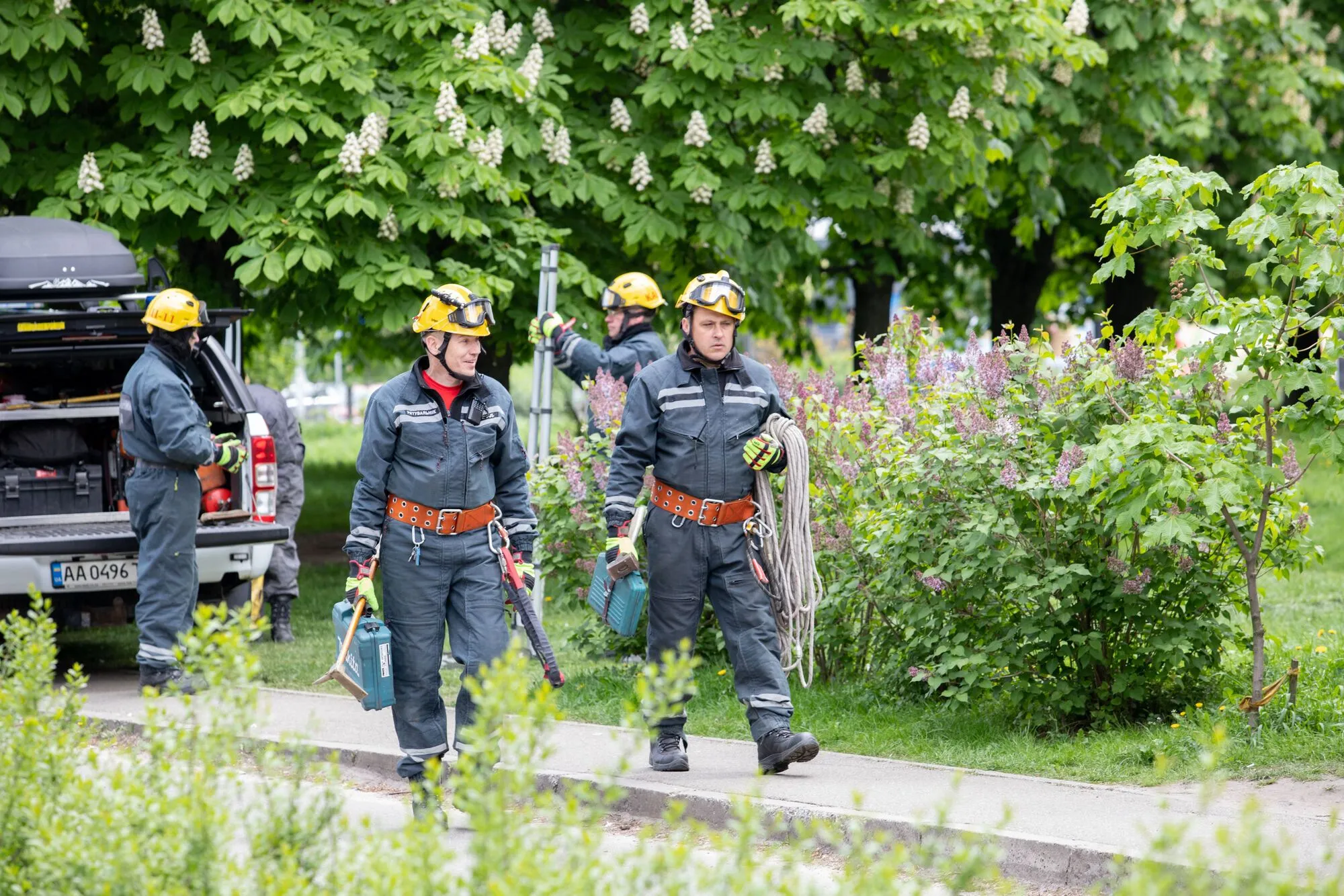 Рятувальники завершили розбір аварійних конструкцій багатоповерхівки в Києві: на черзі відновлення будинку. Фото