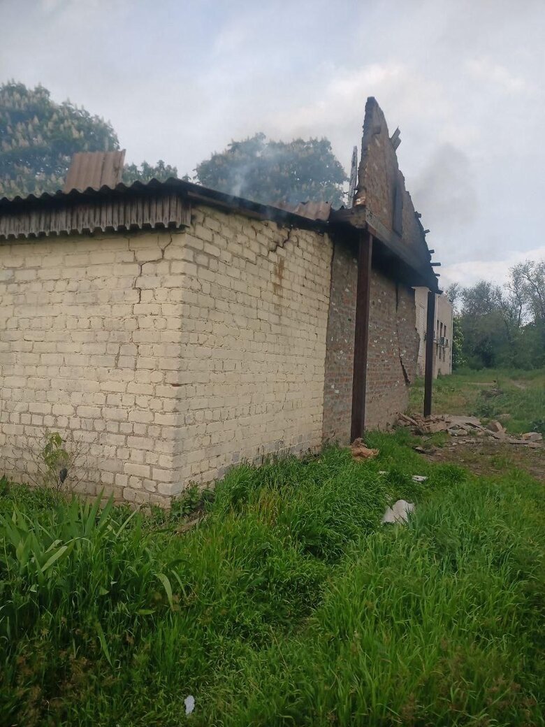 Враг накрывает артиллерией деревню в Запорожском районе, - ОВА 03