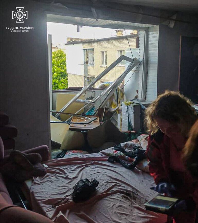 В Киевской области произошел взрыв в квартире пятиэтажного дома: есть пострадавшая. Фото