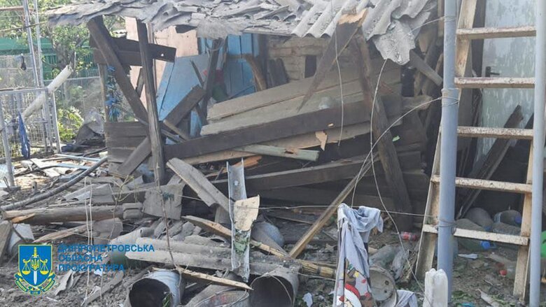 оккупанты обстреляли из артиллерии Никополь, ранен ребенок 05 Окупанти обстріляли з артилерії Нікополь, поранено дитину 05