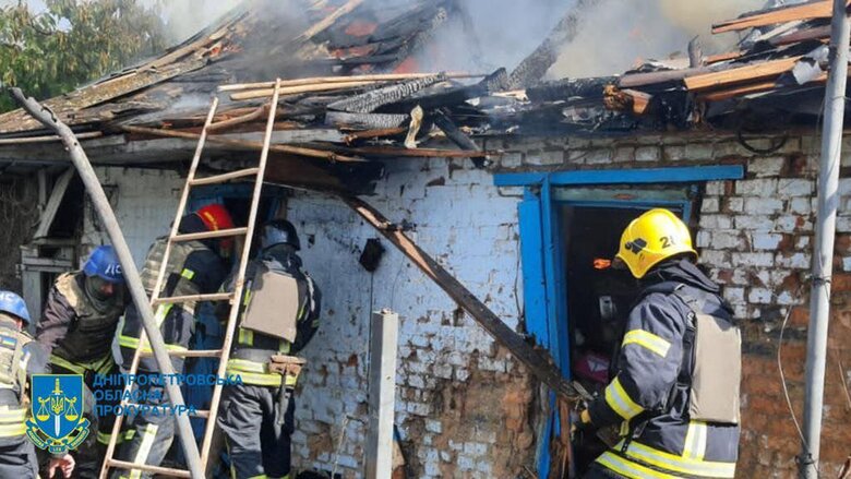 оккупанты обстреляли из артиллерии Никополь, ранен ребенок 06 Окупанти обстріляли з артилерії Нікополь, поранено дитину 06