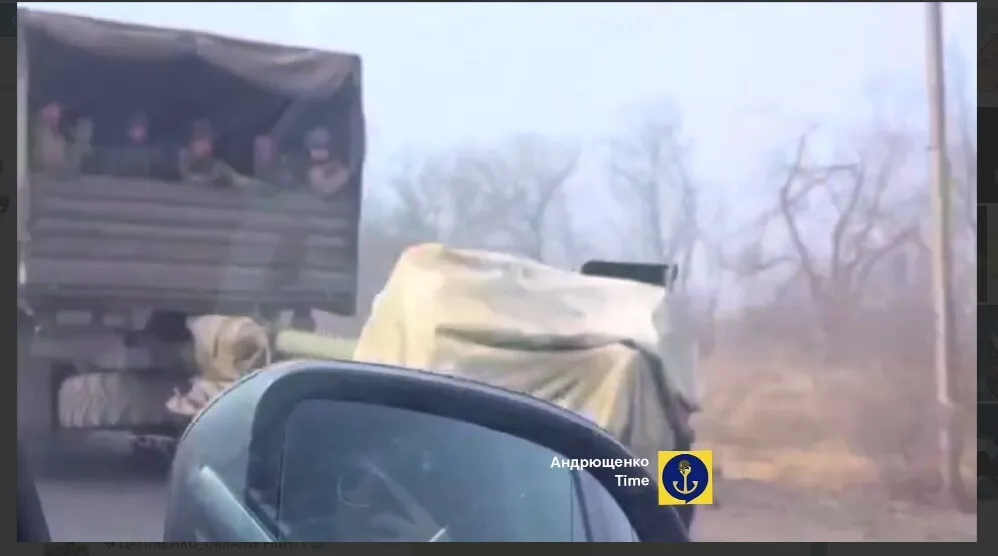 Войска РФ массово опрокидывают технику на север Мариупольского района. Видео dqxikeidqxidqeant