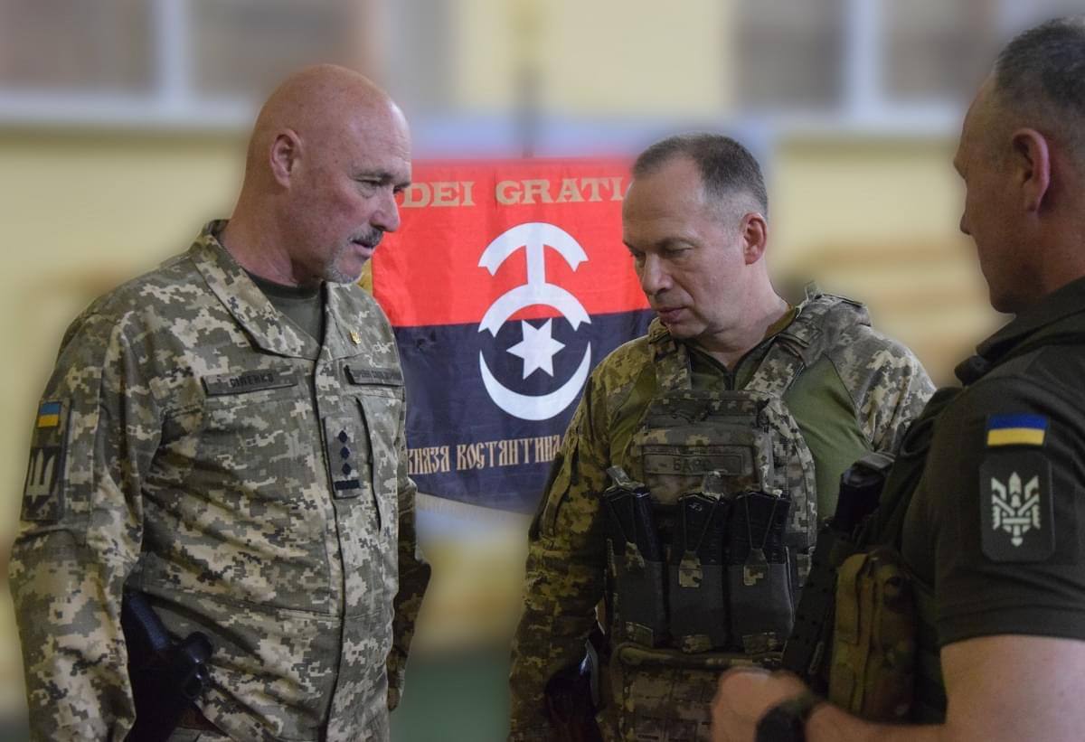 Сырский побывал на передовой в Бахмутском направлении и наградил украинских воинов. Фото и видео dqxikeidqxidqeant