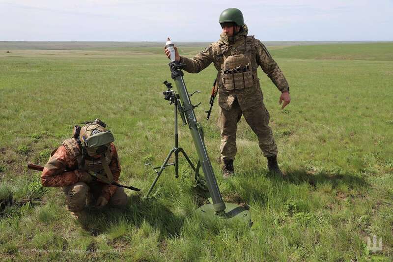 "Ворог відчуває міць наших воїнів": Зеленський привітав українських морпіхів зі святом