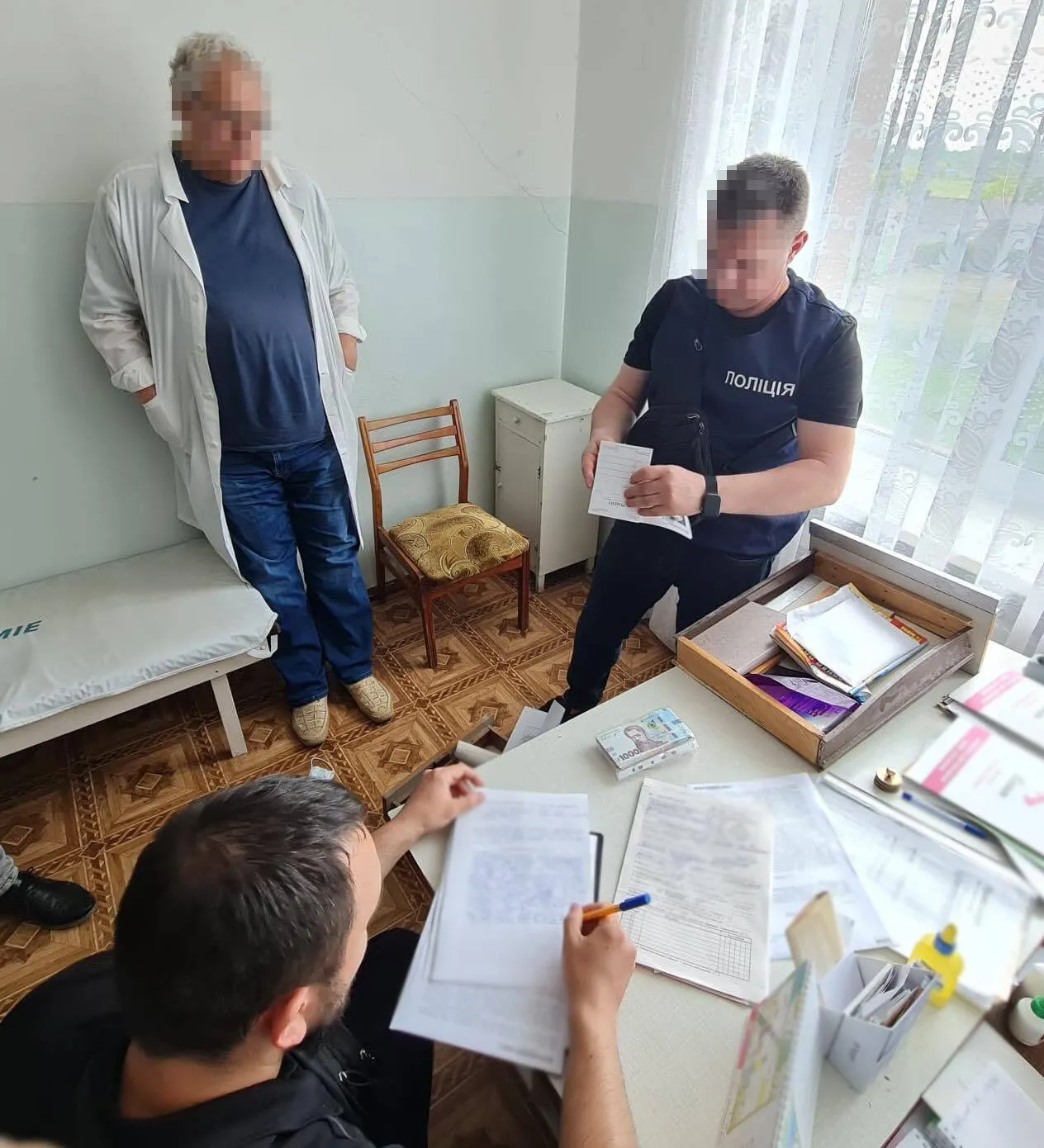 На Кіровоградщині затримали члена ВЛК: просив 40 тисяч грн за "правильне рішення". Фото