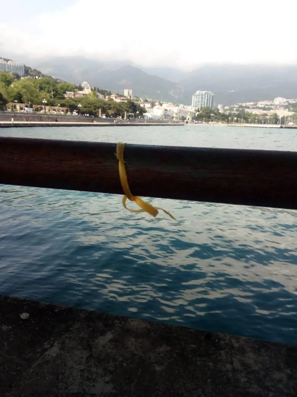 У Криму за добу передали окупантам понад 100 "привітів" від України. Фото