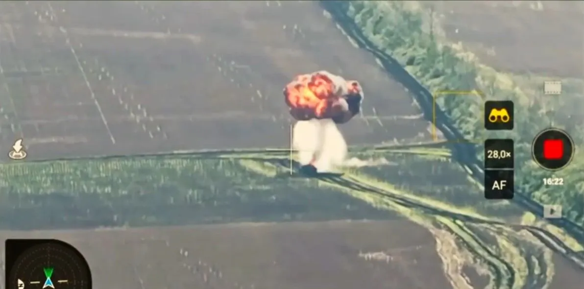 Українські воїни накрили ворожий танк "пекельним" вогнем. Відео