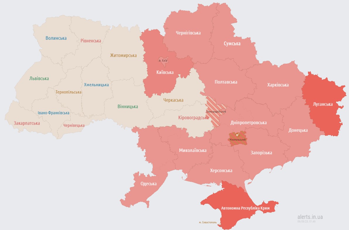 В Україні оголошено масштабну повітряну тривогу, повідомляють про пуски ракет dqxikeidqxidqrant