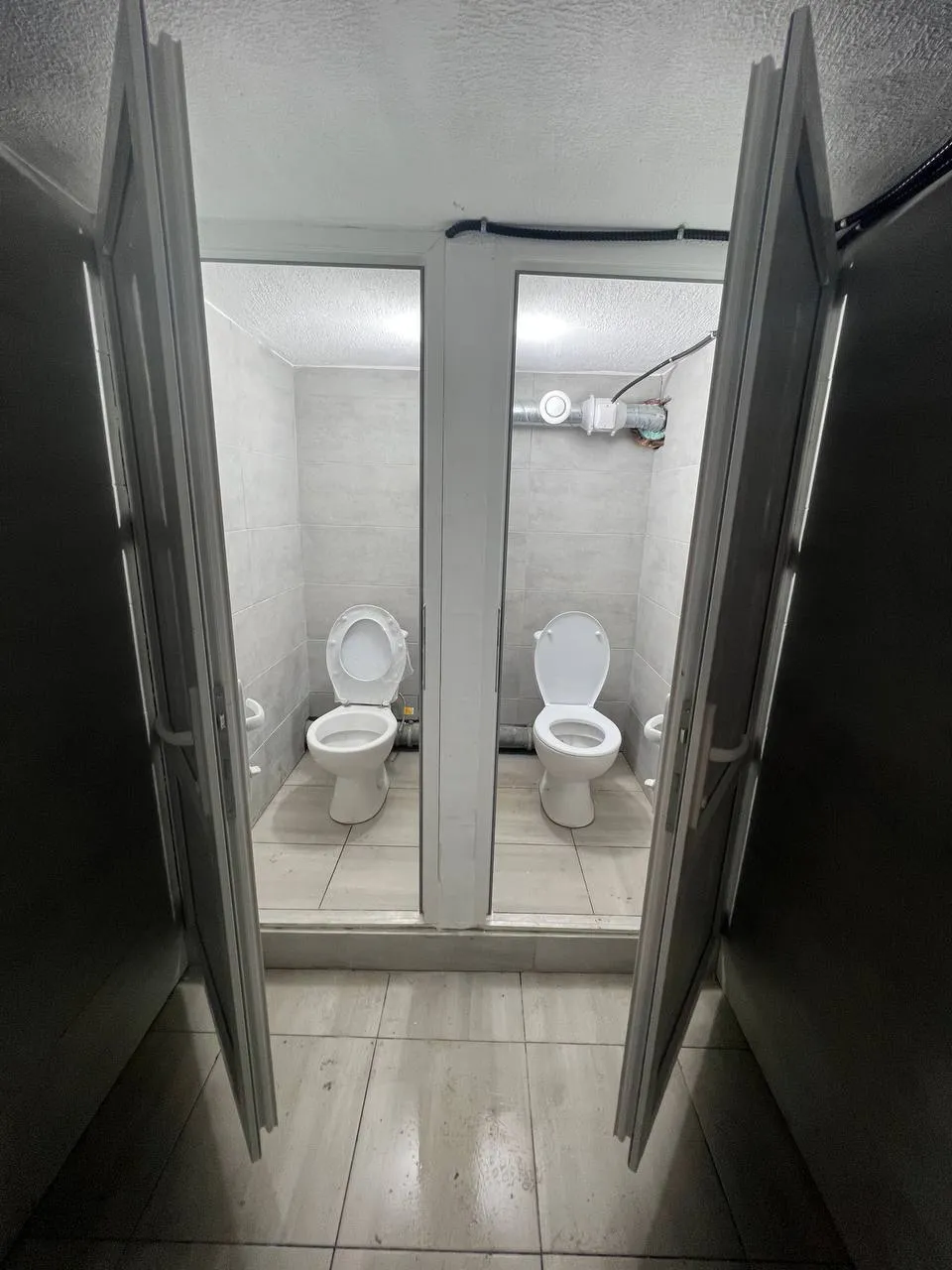 Міністр показав, як у Києві виглядає укриття з ремонтом за 1,3 млн грн. Фото