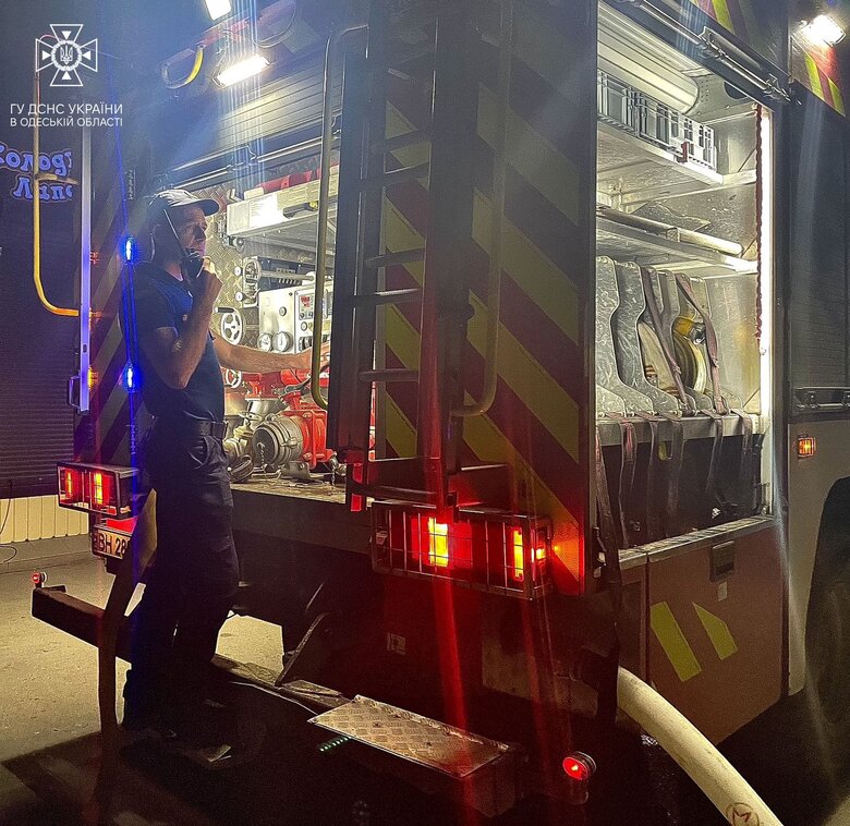 Последствия вражеской атаки дронами в Одессу 15