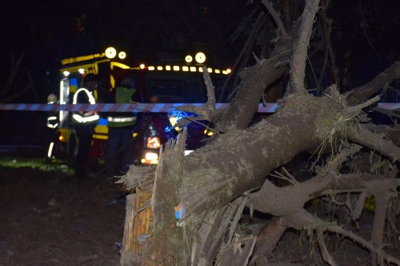 Наслідки ворожої атаки дронами на Одесу 07