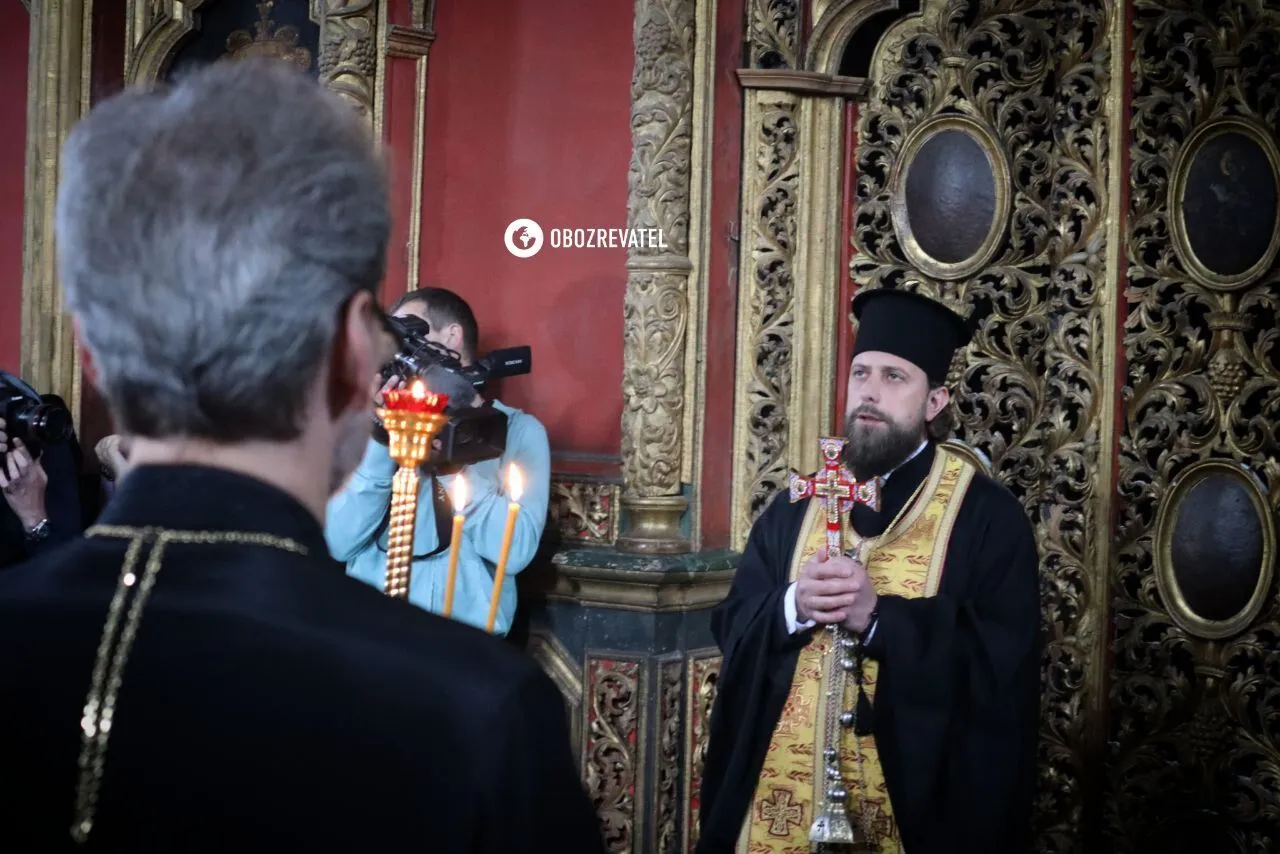 У Києво-Печерській лаврі вперше помолились за упокій души гетьмана Івана Мазепи. Фото та відео