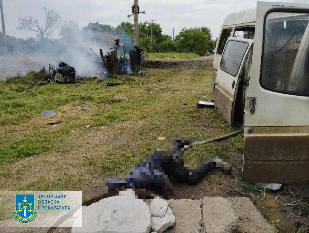 Росіяни обстріляли керованими авіабомбами Оріхів: є загиблий і поранений. Фото