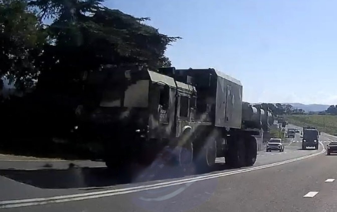 Пусковую установку комплекса "Бал" заметили на подъезде к Севастополю dqxikeidqxidqrant