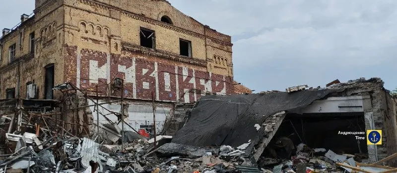 Как сейчас выглядит разрушенный оккупантами центр Мариуполя: свежие фото