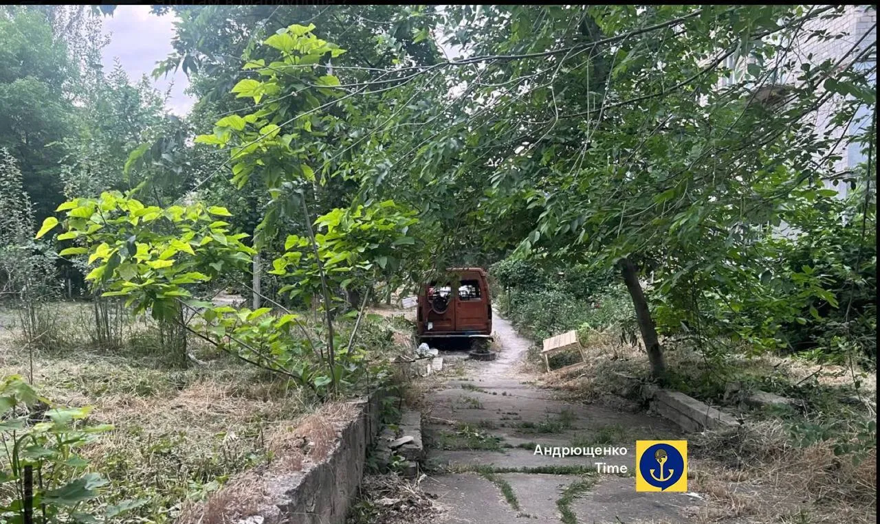 Як зараз виглядає зруйнований окупантами центр Маріуполя: свіжі фото dqxikeidqxidqeant