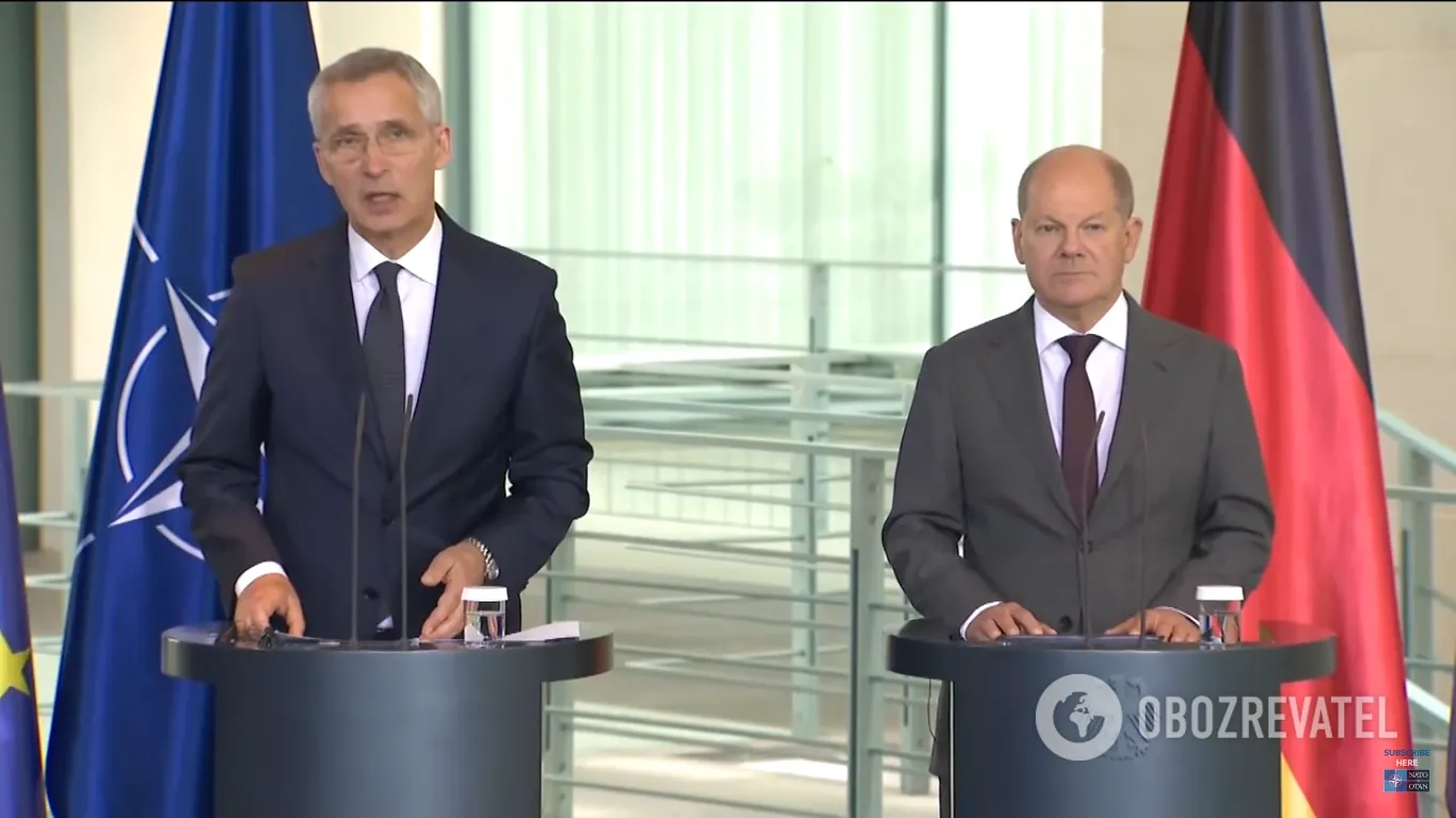 Столтенбер і Шольц після зустрічі у Берліні (Німеччина) dqxikeidqxidqrant