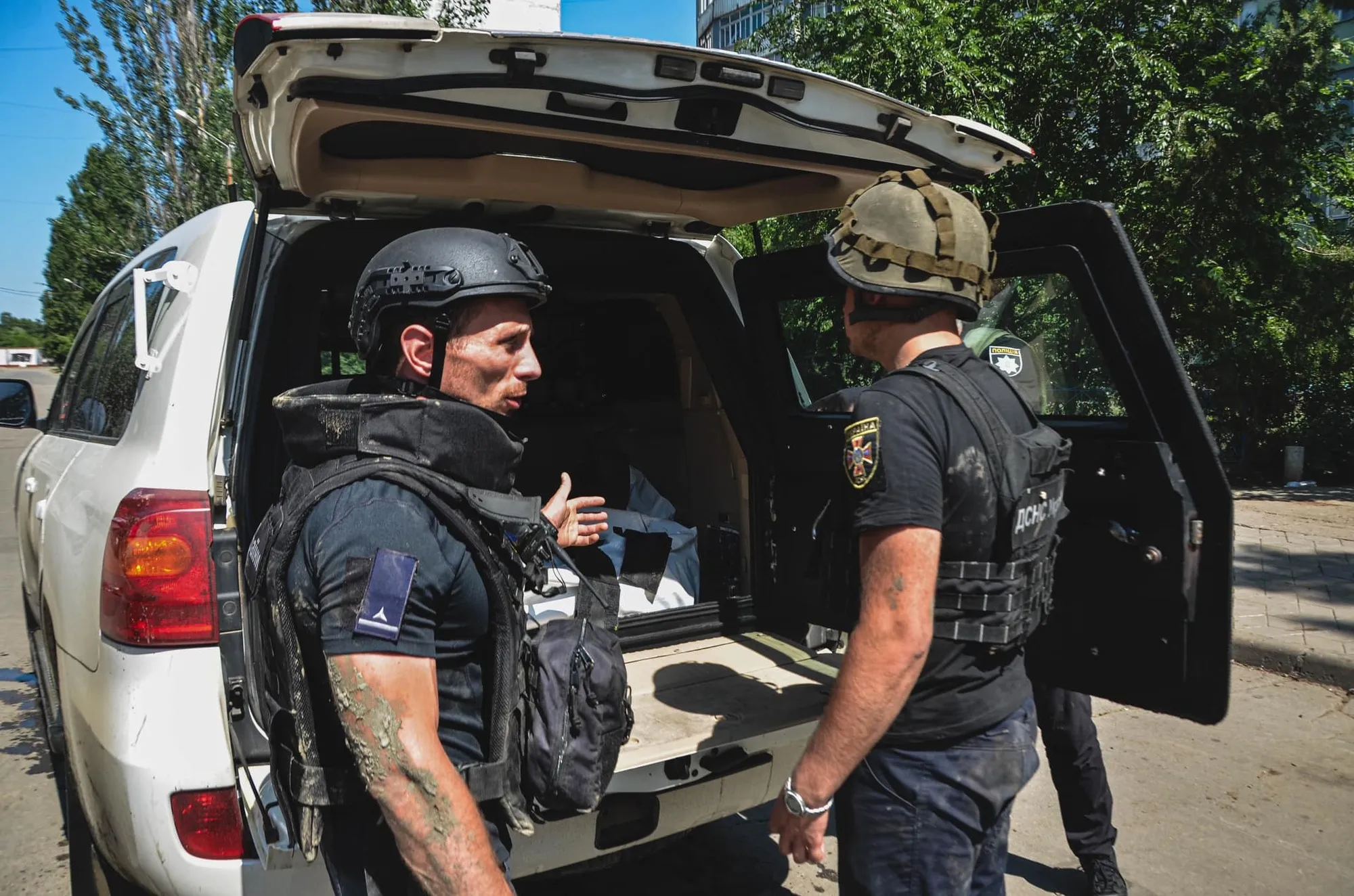 Війська РФ обстріляли рятувальників у Херсоні: є загиблий і багато поранених. Фото dqxikeidqxidqrant