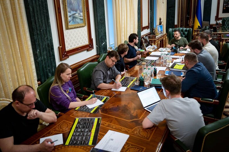 Готуємо доктрину для України, яка переможе. - Зеленський провів нараду з питань реформування освіти 03