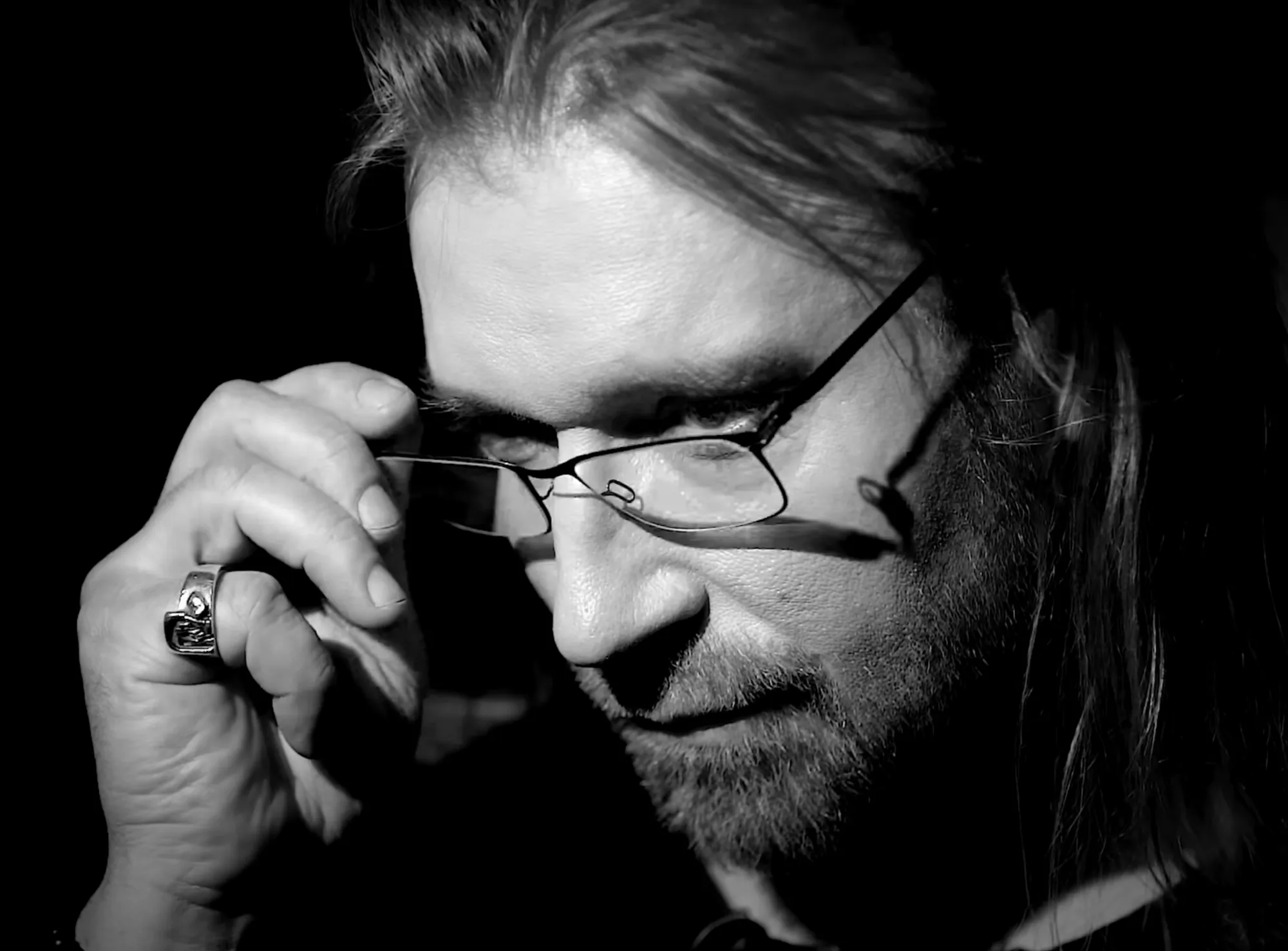 Винник емоційно відповів, чому більше року не виходив на звʼязок з фанатами: що я буду доводити? dqxikeidqxiuuant