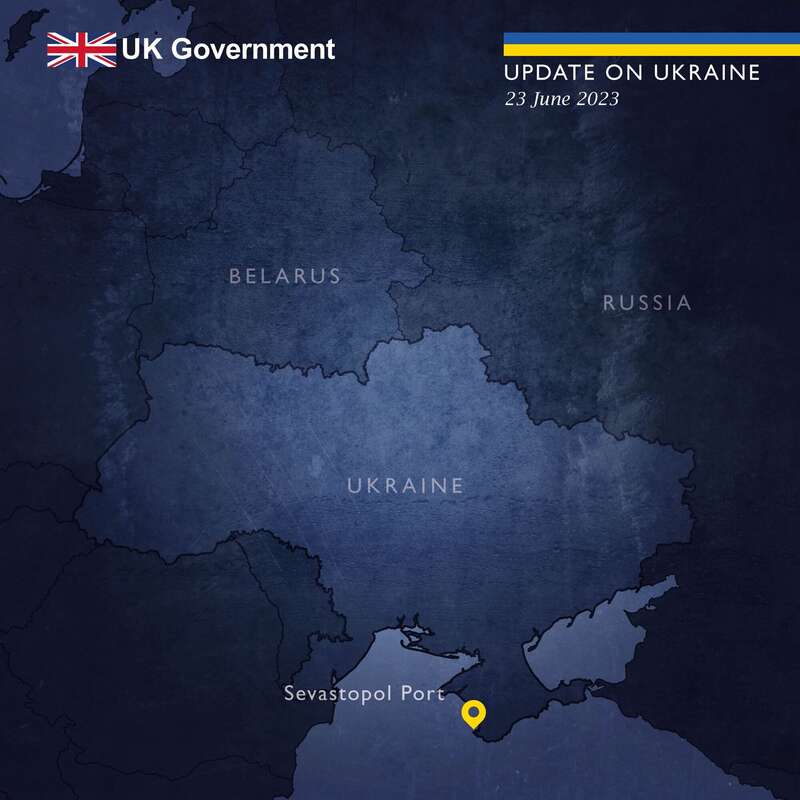 Розвідка Британії пояснила, навіщо РФ збільшила кількість бойових дельфінів у Севастополі