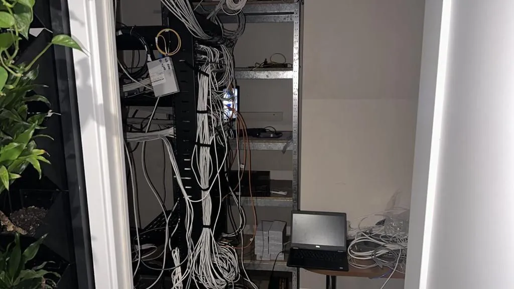       call-,     :      dqxikeidqxidqeant