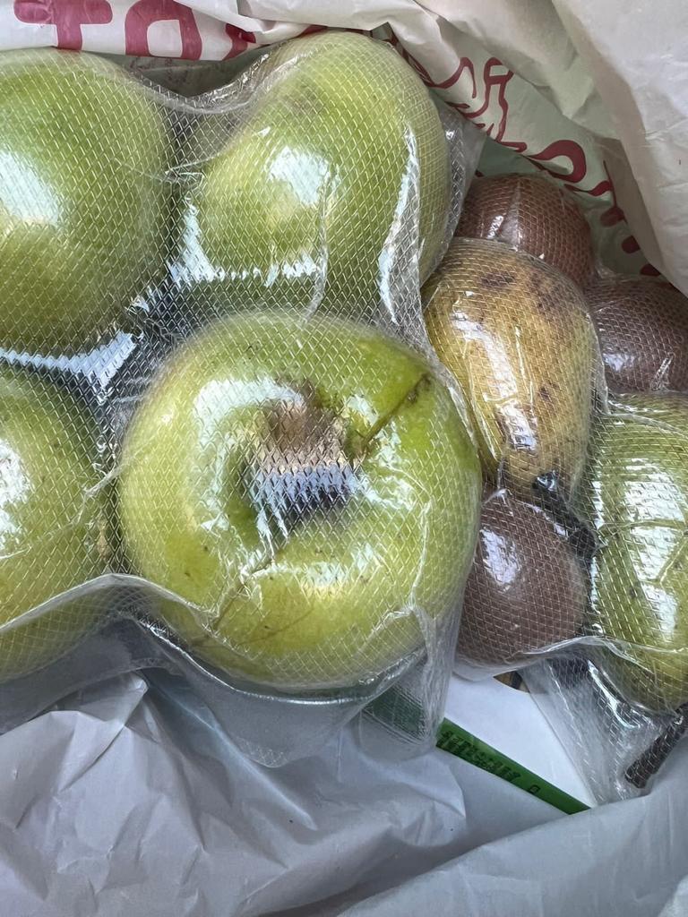 В Киеве будут судить мужчину, который прятал кокаин в яблоках. Фото dqxikeidqxidqeant